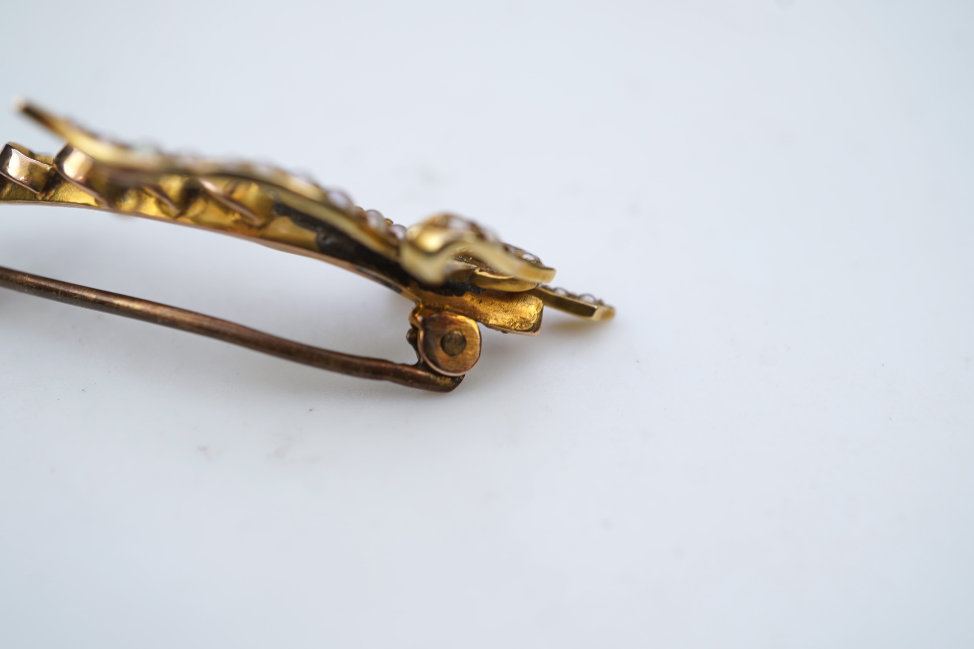 An Edwardian gold and seed pearl brooch, early 20th century